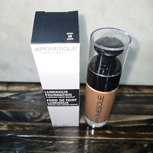 #10 Luminous Foundation